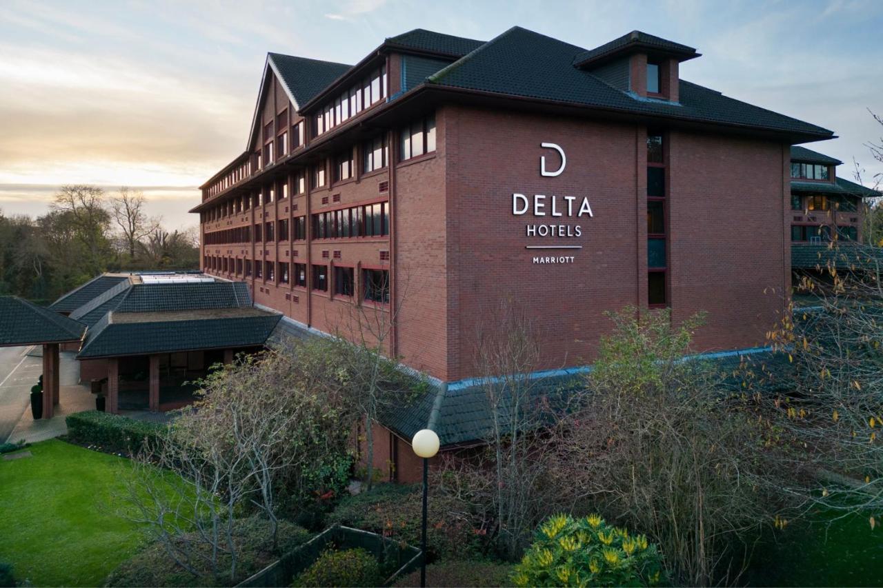 Delta Hotels By Marriott Swindon Extérieur photo