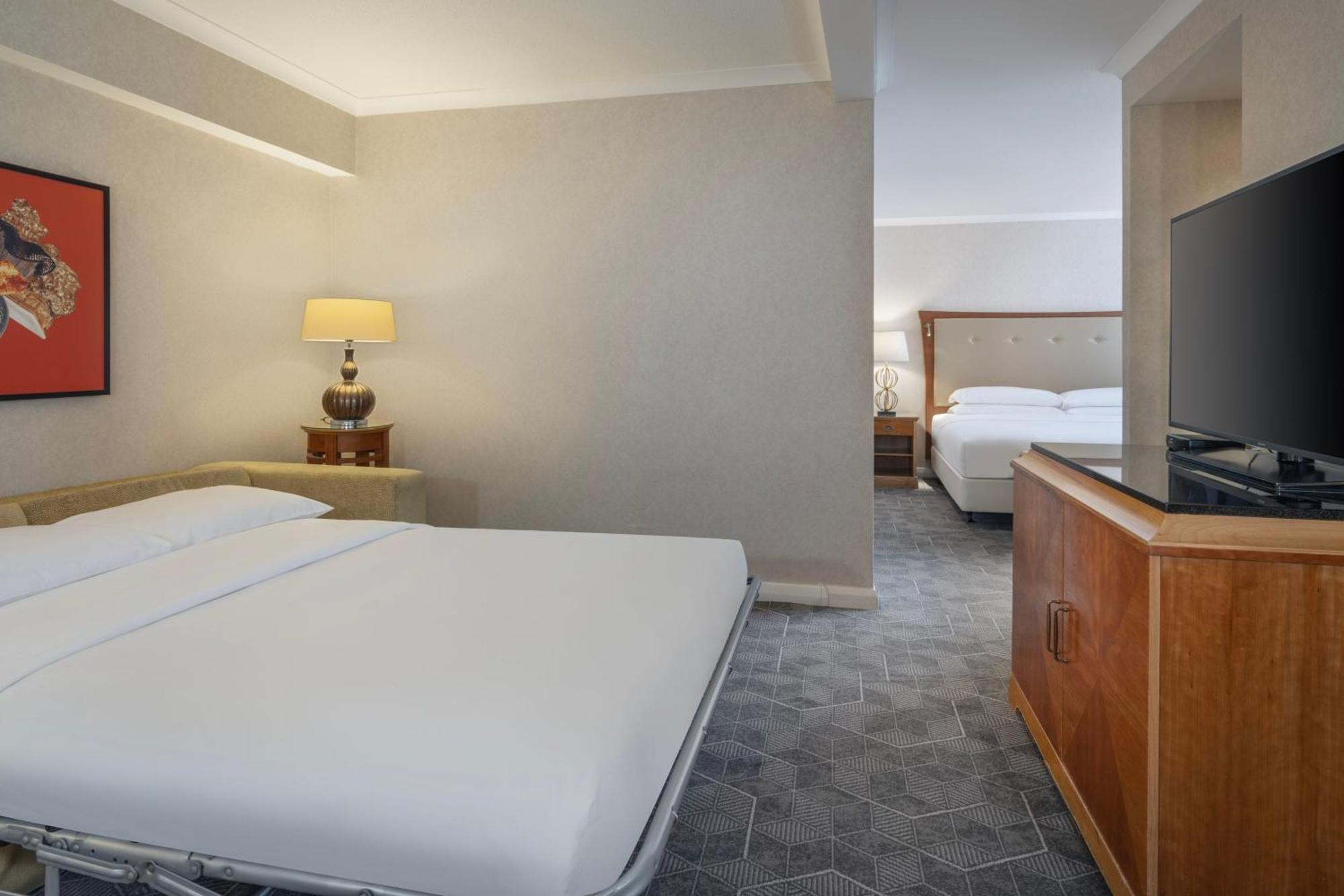 Delta Hotels By Marriott Swindon Extérieur photo