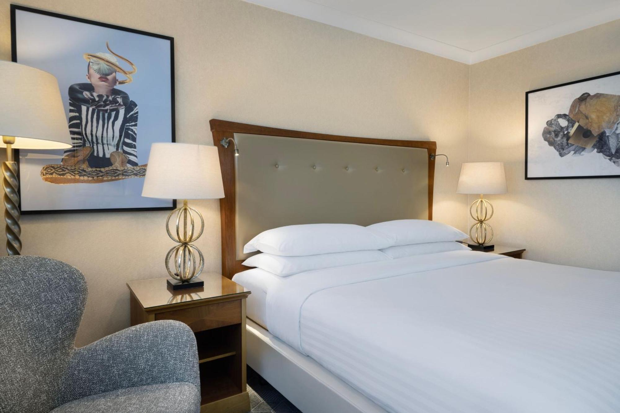 Delta Hotels By Marriott Swindon Extérieur photo