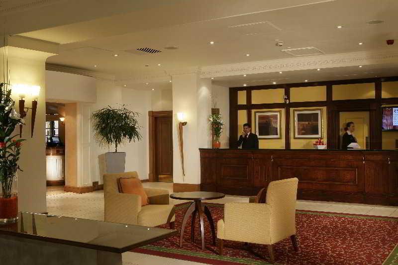 Delta Hotels By Marriott Swindon Intérieur photo